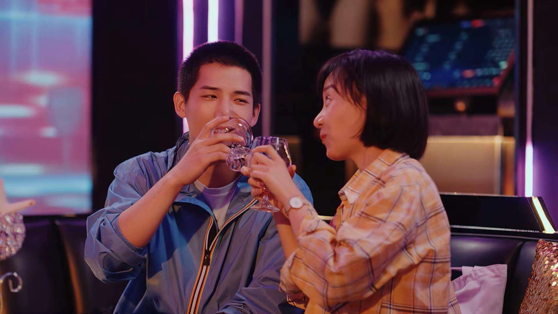 传奇后辈：新生代球员挑战历史纪录引发热议，传奇后场球员